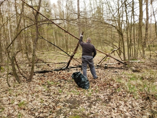 Jarní úklid obce Dlouhá Lhota 2023 - Ukliďme Česko
